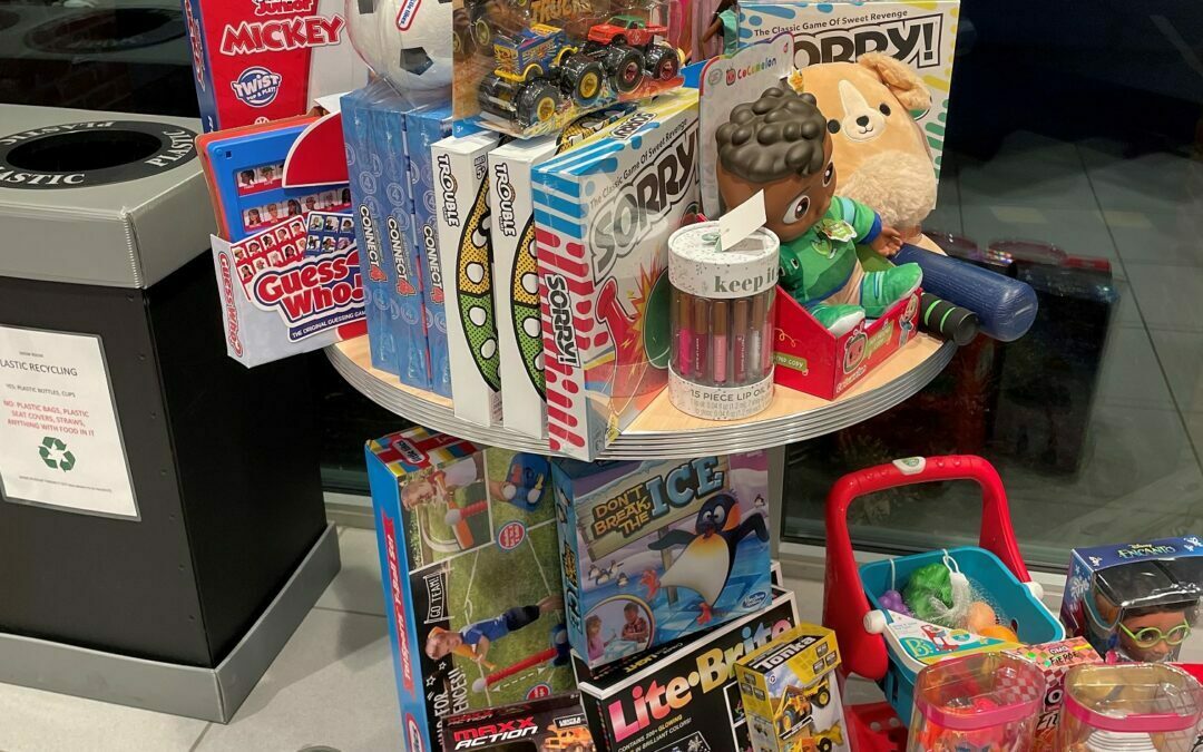 Toys for Tots 2022 y National Flight Services.